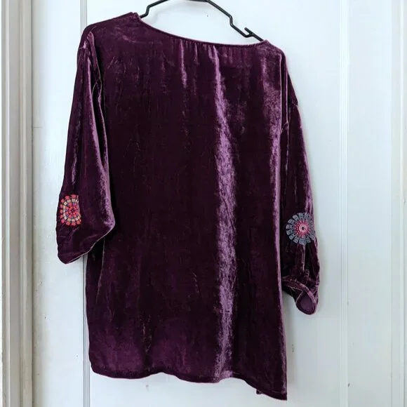 Johnny Was Nikkola Purple Velvet Boatneck Embroidered Blouse Size S - Picture 8 of 9